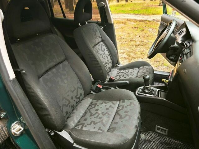 Зелений Фольксваген Бора, об'ємом двигуна 1.6 л та пробігом 273 тис. км за 4200 $, фото 14 на Automoto.ua