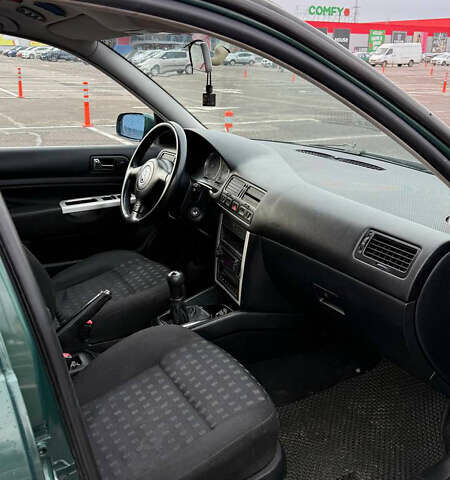 Зелений Фольксваген Бора, об'ємом двигуна 1.98 л та пробігом 219 тис. км за 3600 $, фото 16 на Automoto.ua