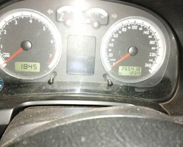 Зеленый Фольксваген Бора, объемом двигателя 1.6 л и пробегом 266 тыс. км за 4800 $, фото 8 на Automoto.ua