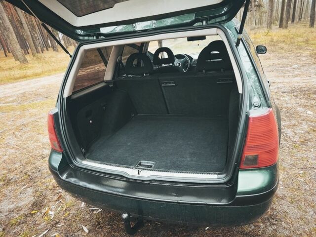 Зелений Фольксваген Бора, об'ємом двигуна 1.6 л та пробігом 273 тис. км за 4200 $, фото 17 на Automoto.ua