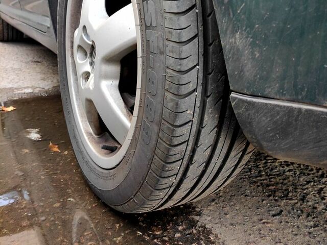 Зелений Фольксваген Бора, об'ємом двигуна 1.6 л та пробігом 360 тис. км за 5000 $, фото 1 на Automoto.ua