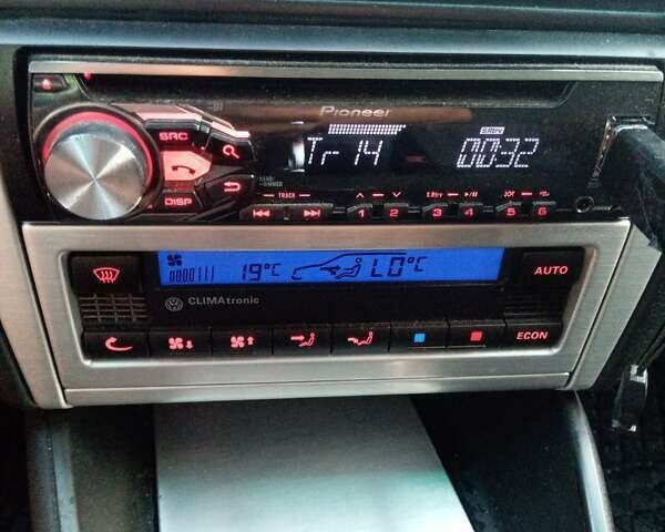 Зеленый Фольксваген Бора, объемом двигателя 2 л и пробегом 250 тыс. км за 3600 $, фото 16 на Automoto.ua