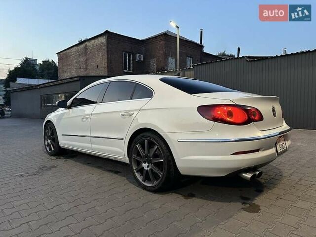 Білий Фольксваген CC / Passat CC, об'ємом двигуна 2 л та пробігом 285 тис. км за 9000 $, фото 4 на Automoto.ua