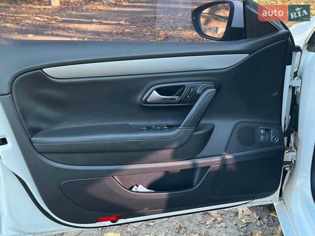 Белый Фольксваген CC / Passat CC, объемом двигателя 2 л и пробегом 244 тыс. км за 7440 $, фото 26 на Automoto.ua