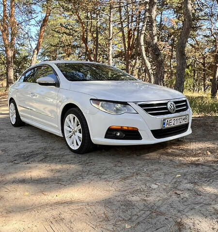 Белый Фольксваген CC / Passat CC, объемом двигателя 1.98 л и пробегом 295 тыс. км за 7500 $, фото 1 на Automoto.ua