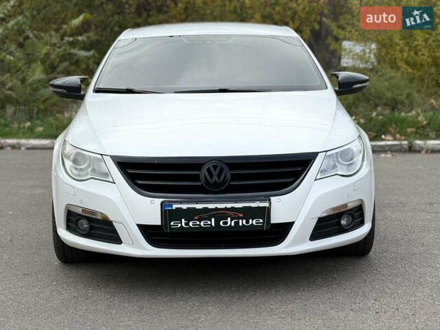 Білий Фольксваген CC / Passat CC, об'ємом двигуна 1.97 л та пробігом 206 тис. км за 7999 $, фото 1 на Automoto.ua