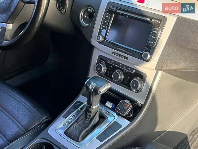 Белый Фольксваген CC / Passat CC, объемом двигателя 2 л и пробегом 244 тыс. км за 7440 $, фото 18 на Automoto.ua