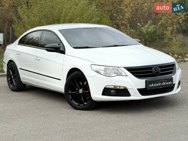 Білий Фольксваген CC / Passat CC, об'ємом двигуна 1.97 л та пробігом 206 тис. км за 7999 $, фото 2 на Automoto.ua