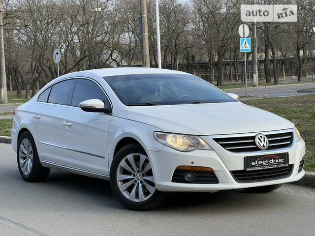 Білий Фольксваген CC / Passat CC, об'ємом двигуна 1.98 л та пробігом 278 тис. км за 9200 $, фото 4 на Automoto.ua