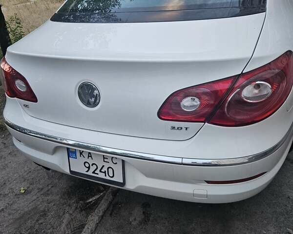 Белый Фольксваген CC / Passat CC, объемом двигателя 1.98 л и пробегом 171 тыс. км за 9300 $, фото 4 на Automoto.ua