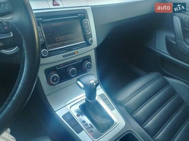 Білий Фольксваген CC / Passat CC, об'ємом двигуна 2 л та пробігом 230 тис. км за 9400 $, фото 3 на Automoto.ua