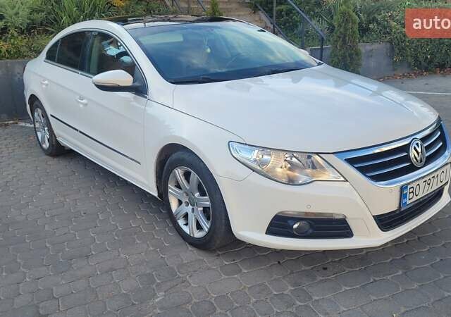 Белый Фольксваген CC / Passat CC, объемом двигателя 1.97 л и пробегом 246 тыс. км за 10300 $, фото 3 на Automoto.ua