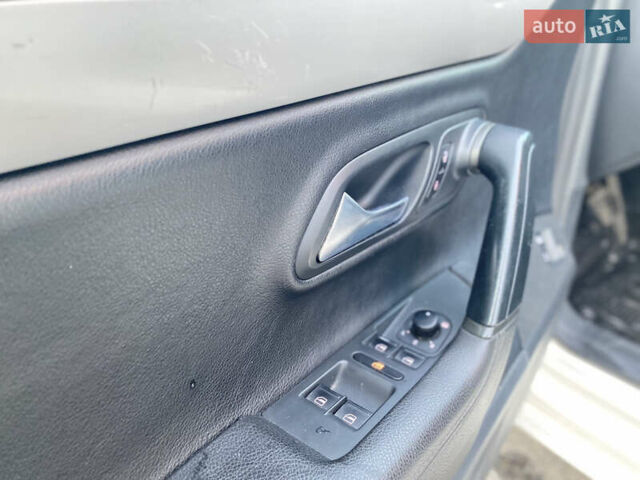 Фольксваген CC / Passat CC 2010 в Виннице на Automoto.ua Белый Фольксваген CC / Passat CC, объемом двигателя 1.98 л и пробегом 214 тыс. км за 7700 $, фото 13 на Automoto.ua