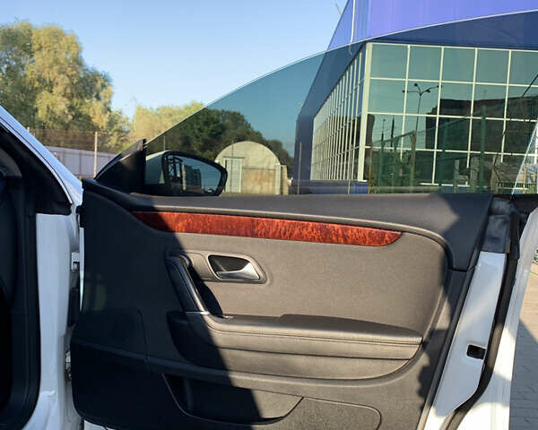 Білий Фольксваген CC / Passat CC, об'ємом двигуна 1.8 л та пробігом 162 тис. км за 9750 $, фото 31 на Automoto.ua