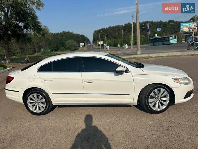 Белый Фольксваген CC / Passat CC, объемом двигателя 2 л и пробегом 240 тыс. км за 7650 $, фото 1 на Automoto.ua