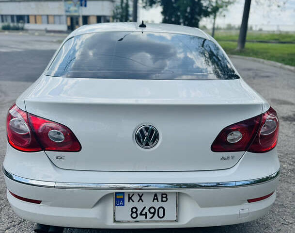 Белый Фольксваген CC / Passat CC, объемом двигателя 1.98 л и пробегом 195 тыс. км за 8700 $, фото 5 на Automoto.ua