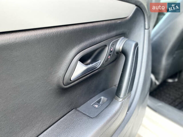 Фольксваген CC / Passat CC 2010 в Виннице на Automoto.ua Белый Фольксваген CC / Passat CC, объемом двигателя 1.98 л и пробегом 214 тыс. км за 7700 $, фото 22 на Automoto.ua