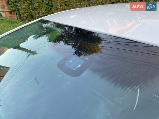 Фольксваген CC / Passat CC 2010 в Виннице на Automoto.ua Белый Фольксваген CC / Passat CC, объемом двигателя 1.98 л и пробегом 214 тыс. км за 7700 $, фото 27 на Automoto.ua