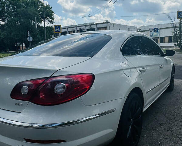 Белый Фольксваген CC / Passat CC, объемом двигателя 1.98 л и пробегом 195 тыс. км за 8700 $, фото 4 на Automoto.ua