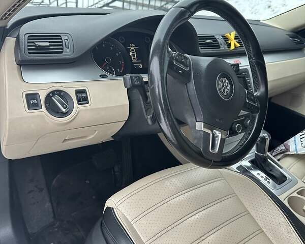 Белый Фольксваген CC / Passat CC, объемом двигателя 1.98 л и пробегом 242 тыс. км за 8300 $, фото 12 на Automoto.ua