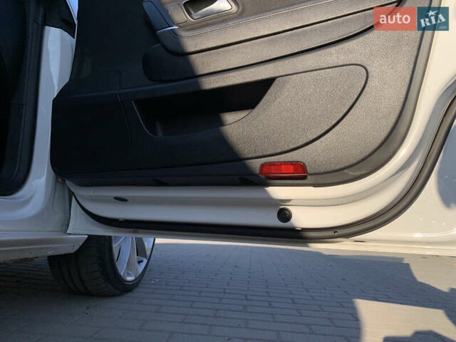 Білий Фольксваген CC / Passat CC, об'ємом двигуна 1.8 л та пробігом 162 тис. км за 9750 $, фото 33 на Automoto.ua