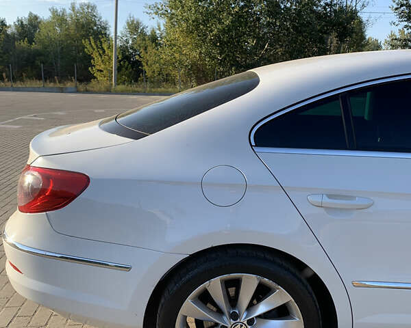 Білий Фольксваген CC / Passat CC, об'ємом двигуна 1.8 л та пробігом 162 тис. км за 9750 $, фото 8 на Automoto.ua