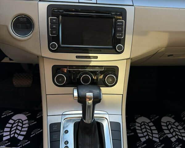 Білий Фольксваген CC / Passat CC, об'ємом двигуна 1.98 л та пробігом 142 тис. км за 7499 $, фото 9 на Automoto.ua