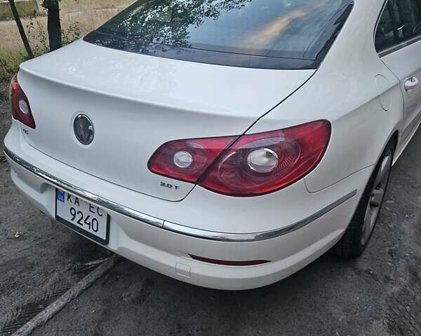 Белый Фольксваген CC / Passat CC, объемом двигателя 1.98 л и пробегом 171 тыс. км за 9300 $, фото 2 на Automoto.ua
