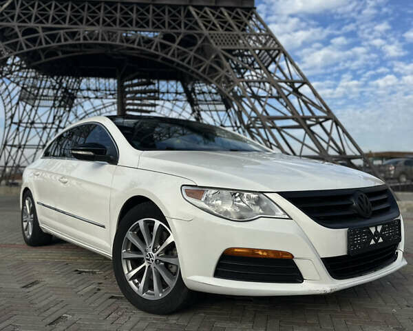 Белый Фольксваген CC / Passat CC, объемом двигателя 2 л и пробегом 235 тыс. км за 8800 $, фото 5 на Automoto.ua