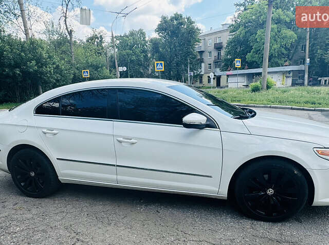 Белый Фольксваген CC / Passat CC, объемом двигателя 1.98 л и пробегом 195 тыс. км за 8700 $, фото 3 на Automoto.ua