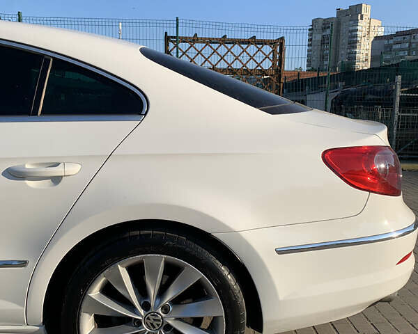 Білий Фольксваген CC / Passat CC, об'ємом двигуна 1.8 л та пробігом 162 тис. км за 9750 $, фото 4 на Automoto.ua