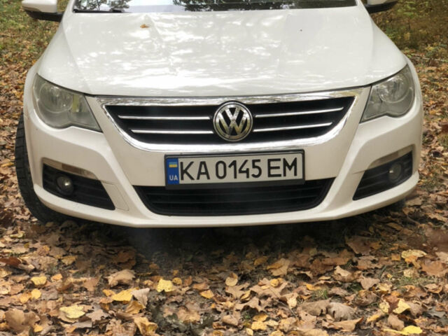 Белый Фольксваген CC / Passat CC, объемом двигателя 2 л и пробегом 195 тыс. км за 9000 $, фото 3 на Automoto.ua