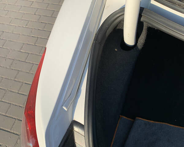 Білий Фольксваген CC / Passat CC, об'ємом двигуна 1.8 л та пробігом 162 тис. км за 9750 $, фото 23 на Automoto.ua