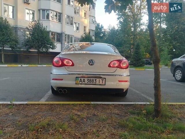 Білий Фольксваген CC / Passat CC, об'ємом двигуна 2 л та пробігом 230 тис. км за 9400 $, фото 1 на Automoto.ua