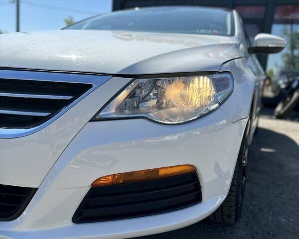 Белый Фольксваген CC / Passat CC, объемом двигателя 1.98 л и пробегом 148 тыс. км за 8900 $, фото 3 на Automoto.ua