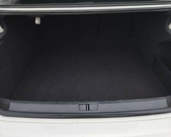 Білий Фольксваген CC / Passat CC, об'ємом двигуна 1.98 л та пробігом 254 тис. км за 7900 $, фото 24 на Automoto.ua