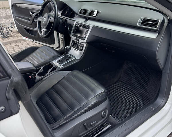 Білий Фольксваген CC / Passat CC, об'ємом двигуна 1.98 л та пробігом 187 тис. км за 8600 $, фото 20 на Automoto.ua