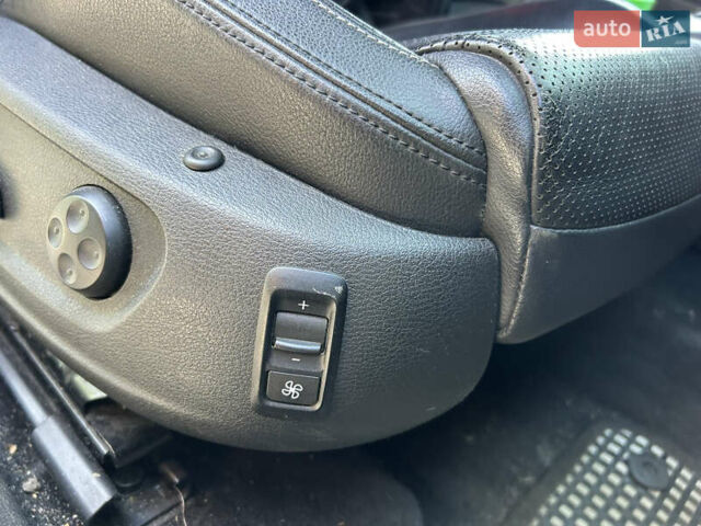 Белый Фольксваген CC / Passat CC, объемом двигателя 1.97 л и пробегом 307 тыс. км за 12000 $, фото 9 на Automoto.ua