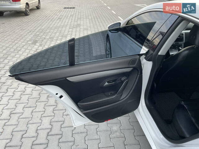 Белый Фольксваген CC / Passat CC, объемом двигателя 1.98 л и пробегом 268 тыс. км за 7650 $, фото 38 на Automoto.ua