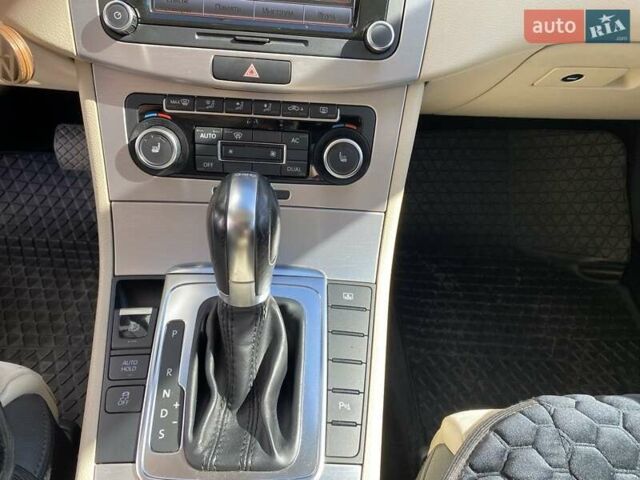 Белый Фольксваген CC / Passat CC, объемом двигателя 1.8 л и пробегом 127 тыс. км за 9900 $, фото 8 на Automoto.ua