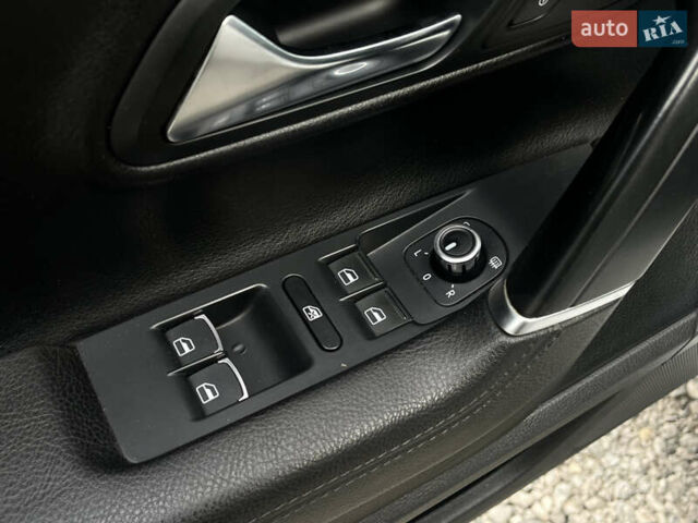 Білий Фольксваген CC / Passat CC, об'ємом двигуна 1.98 л та пробігом 121 тис. км за 10500 $, фото 11 на Automoto.ua
