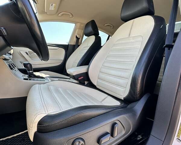 Белый Фольксваген CC / Passat CC, объемом двигателя 1.98 л и пробегом 148 тыс. км за 8900 $, фото 16 на Automoto.ua