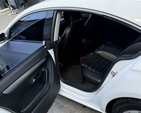 Белый Фольксваген CC / Passat CC, объемом двигателя 1.98 л и пробегом 237 тыс. км за 10800 $, фото 14 на Automoto.ua