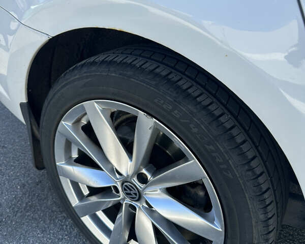 Белый Фольксваген CC / Passat CC, объемом двигателя 1.8 л и пробегом 219 тыс. км за 8000 $, фото 19 на Automoto.ua