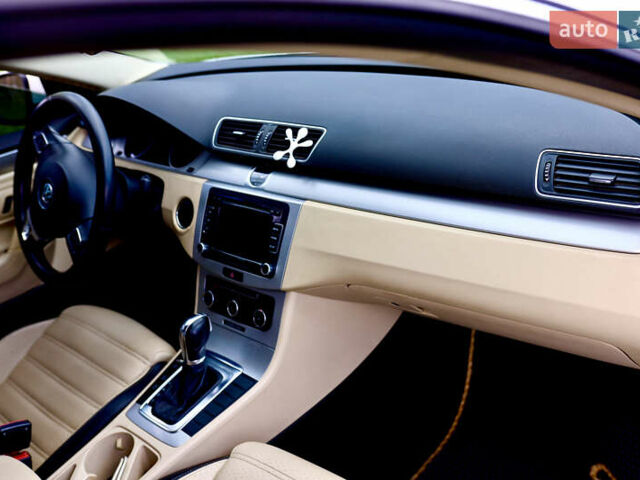 Белый Фольксваген CC / Passat CC, объемом двигателя 2 л и пробегом 219 тыс. км за 8800 $, фото 30 на Automoto.ua