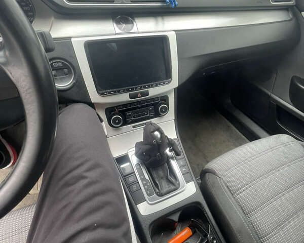 Белый Фольксваген CC / Passat CC, объемом двигателя 1.98 л и пробегом 330 тыс. км за 7600 $, фото 25 на Automoto.ua