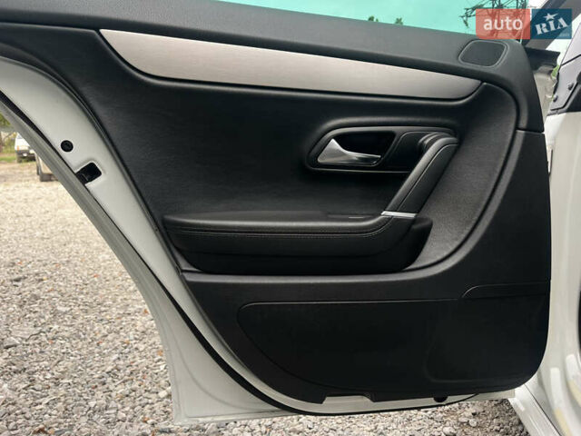 Білий Фольксваген CC / Passat CC, об'ємом двигуна 1.98 л та пробігом 121 тис. км за 10500 $, фото 15 на Automoto.ua