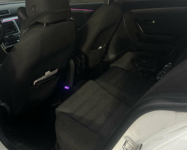 Білий Фольксваген CC / Passat CC, об'ємом двигуна 1.97 л та пробігом 302 тис. км за 12200 $, фото 16 на Automoto.ua