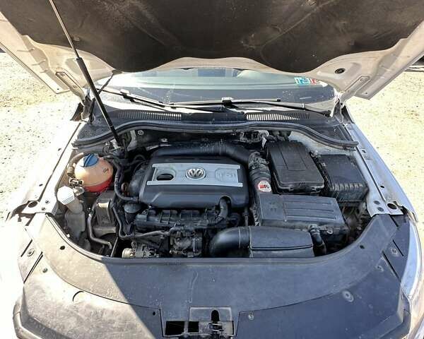 Белый Фольксваген CC / Passat CC, объемом двигателя 1.98 л и пробегом 148 тыс. км за 8900 $, фото 44 на Automoto.ua