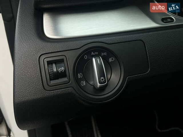 Білий Фольксваген CC / Passat CC, об'ємом двигуна 1.98 л та пробігом 121 тис. км за 10500 $, фото 21 на Automoto.ua